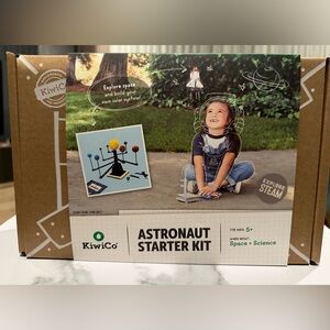 KiwiCo Astronaut Starter Kit with Blue and Black NWT